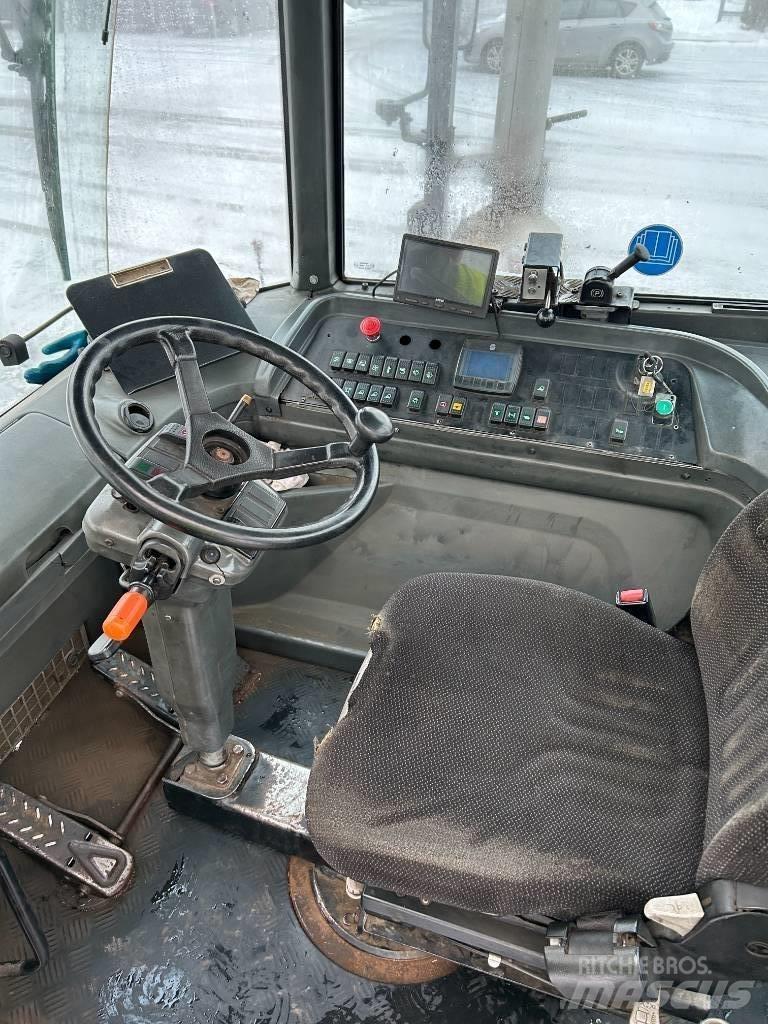 Kalmar TR618i Trattori portuali