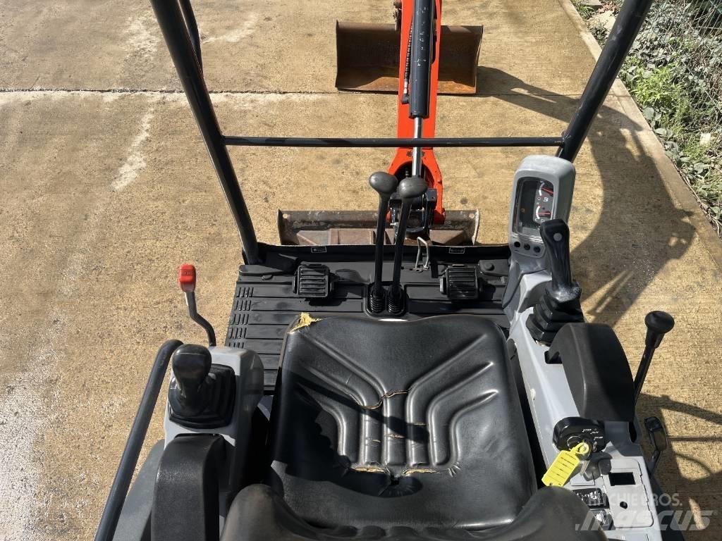 Kubota KX 015-4 Miniescavatori