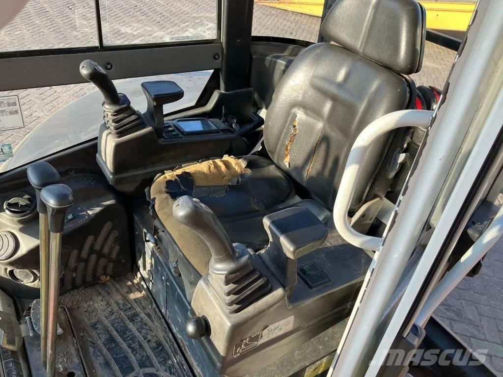 Messersi M28UC Miniescavatori