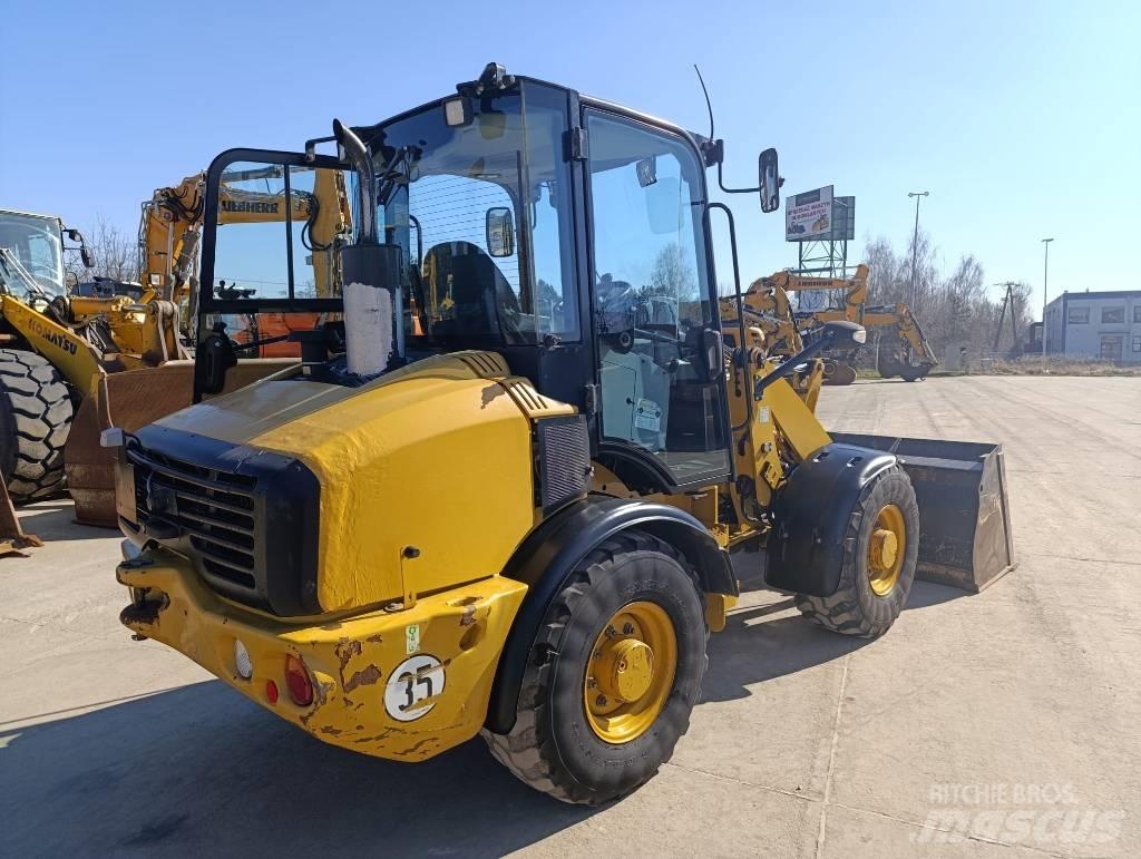CAT 907 H 2 Pale gommate