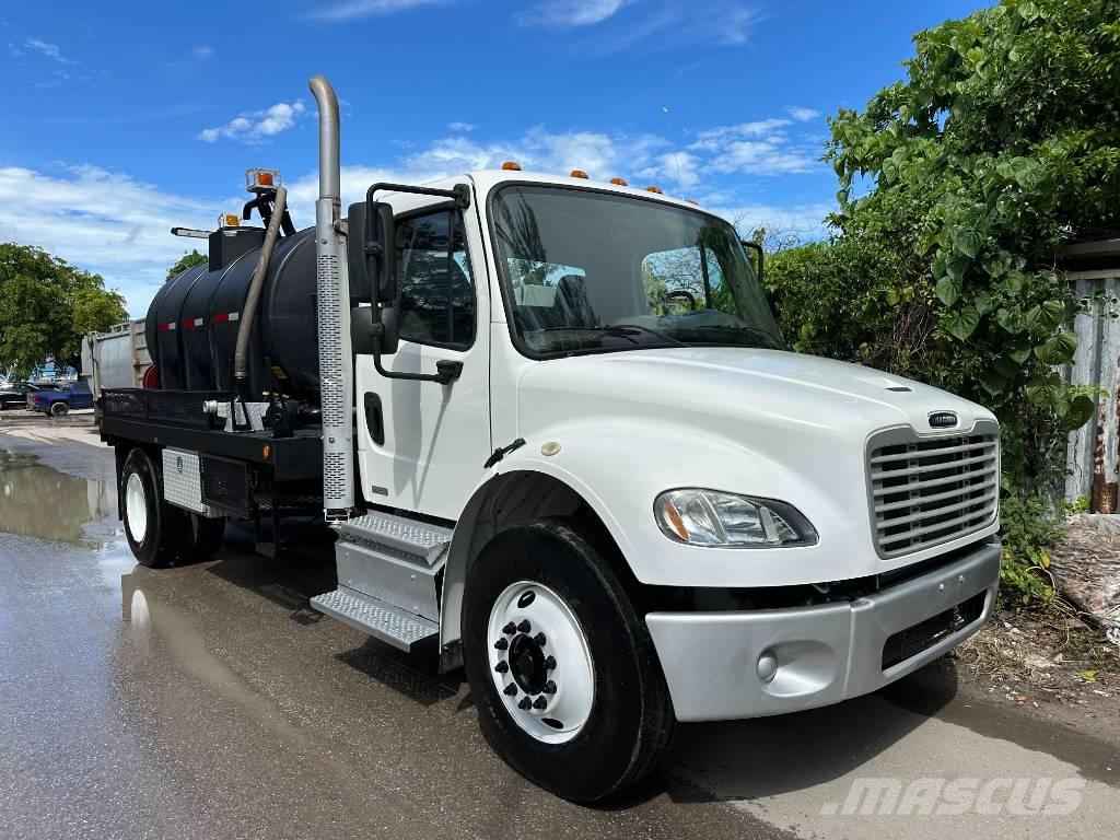 Freightliner M2 Camion autospurgo