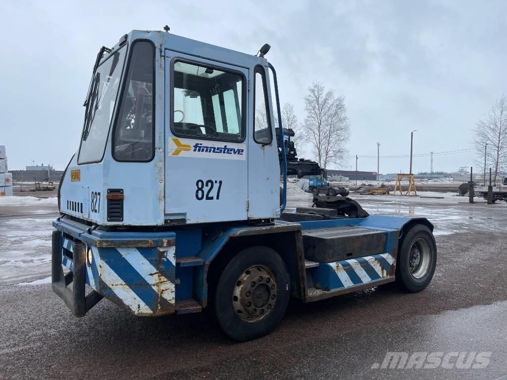 Sisu TRX181 Trattori portuali
