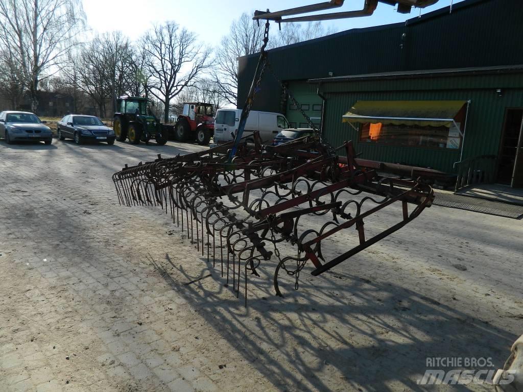 Lilla Harrie 3600 Coltivatori