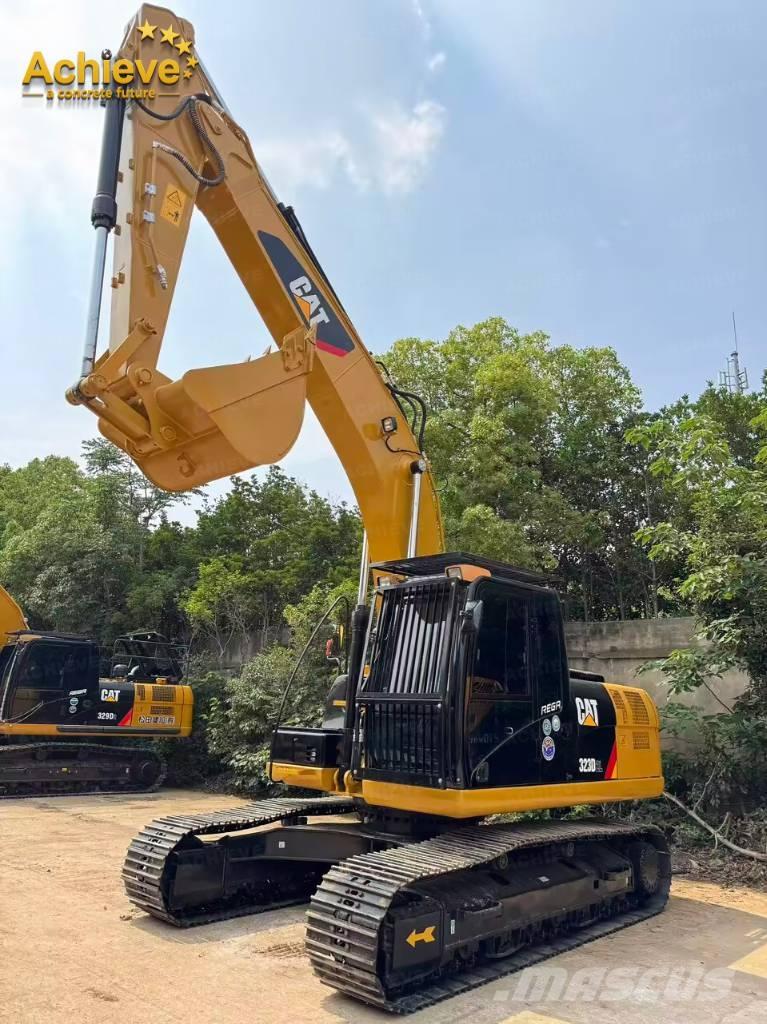 CAT 323D2L Escavatori cingolati