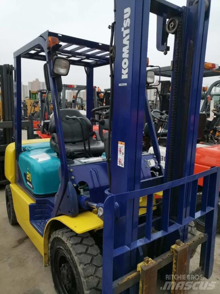 Komatsu 30 Sollevatori telescopici