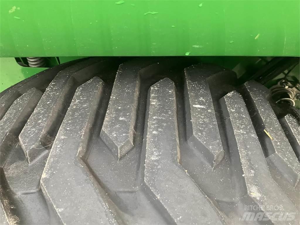John Deere V461R Rotopresse