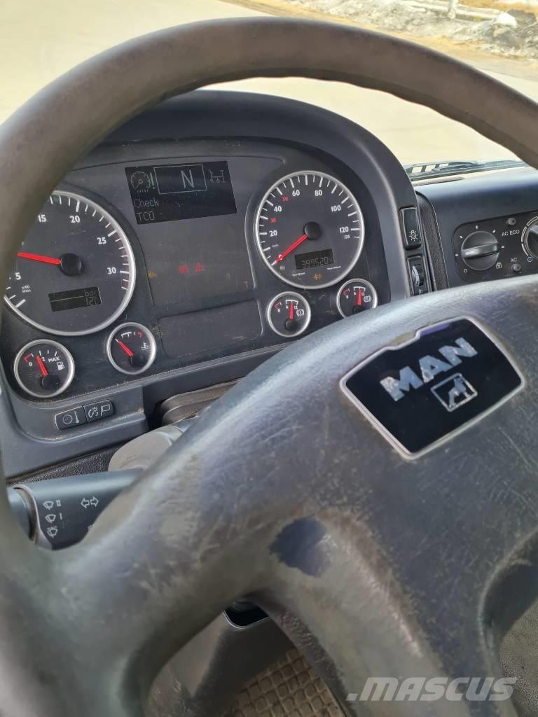 MAN TGA 26.480 Camion con gancio di sollevamento