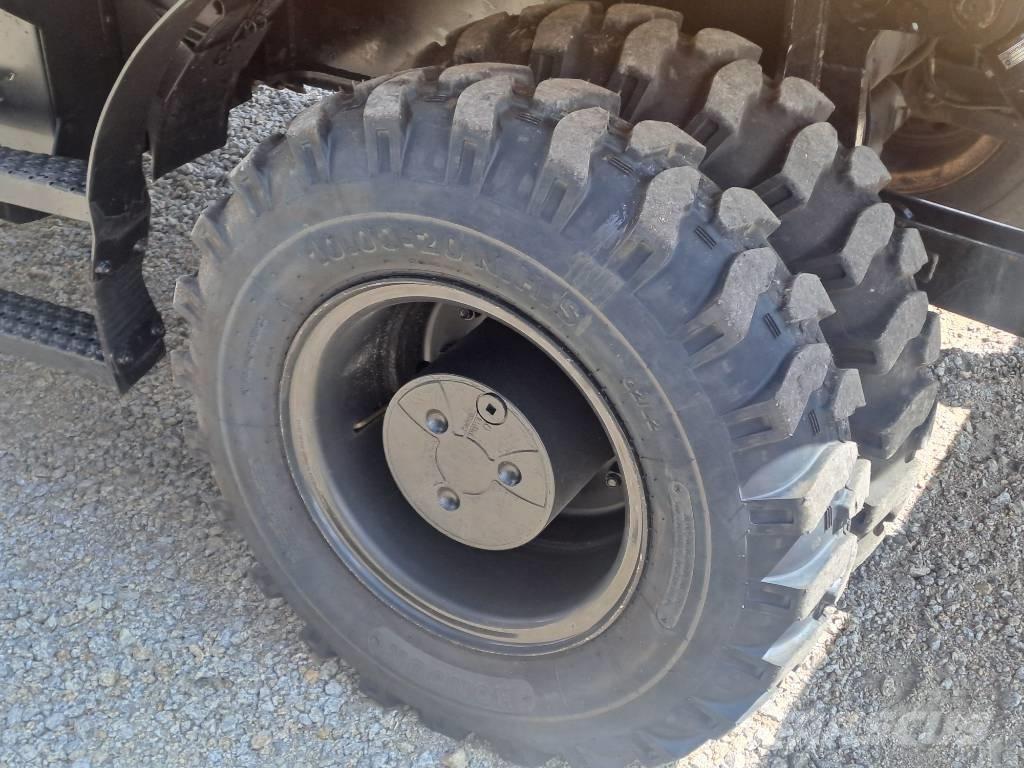 CAT M318F Escavatori gommati
