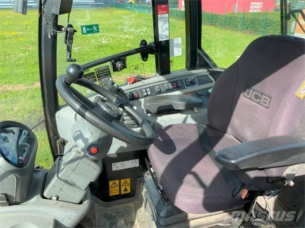 JCB TM 220 - 40 KM/H Sollevatori telescopici per agricoltura