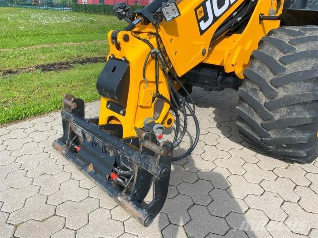 JCB TM 220 - 40 KM/H Sollevatori telescopici per agricoltura
