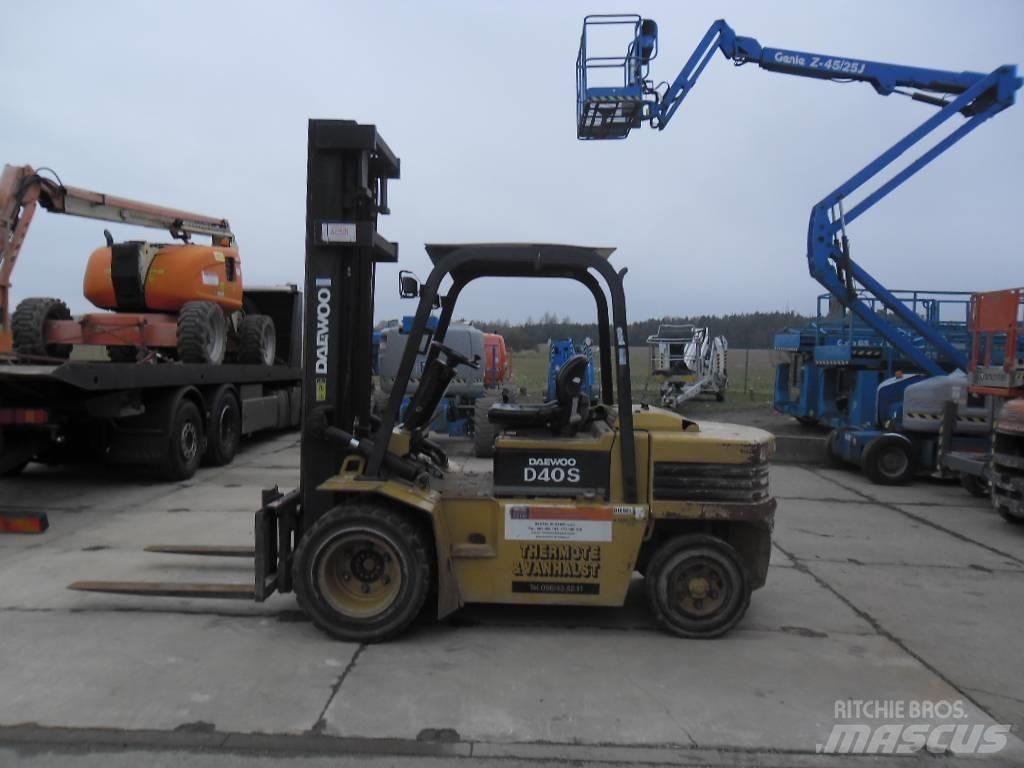 Daewoo Doosan D 40S Carrelli elevatori diesel