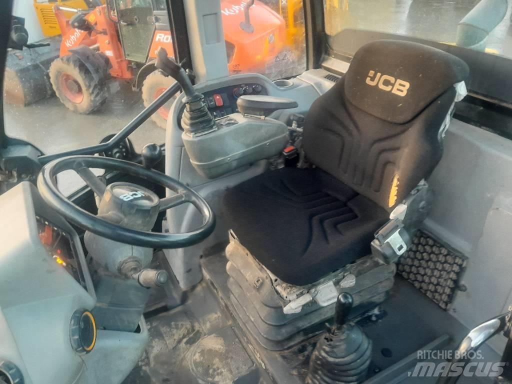 JCB TM 320 Sollevatori telescopici per agricoltura