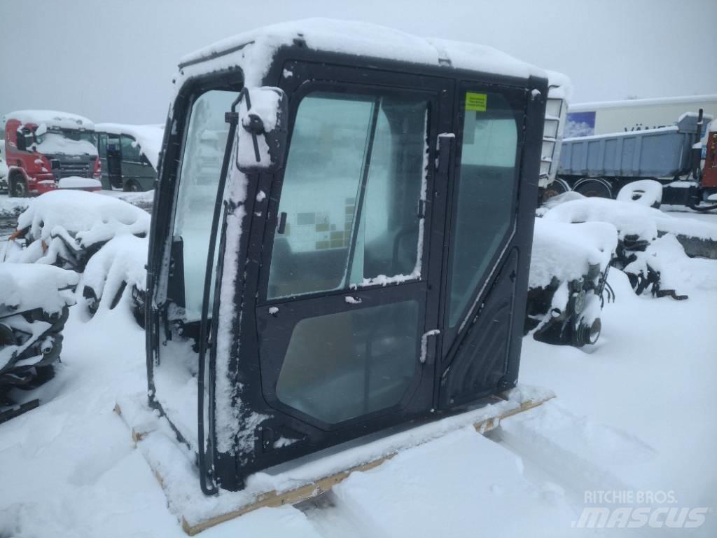 Volvo BM 325FL Cabin Cabine e interni