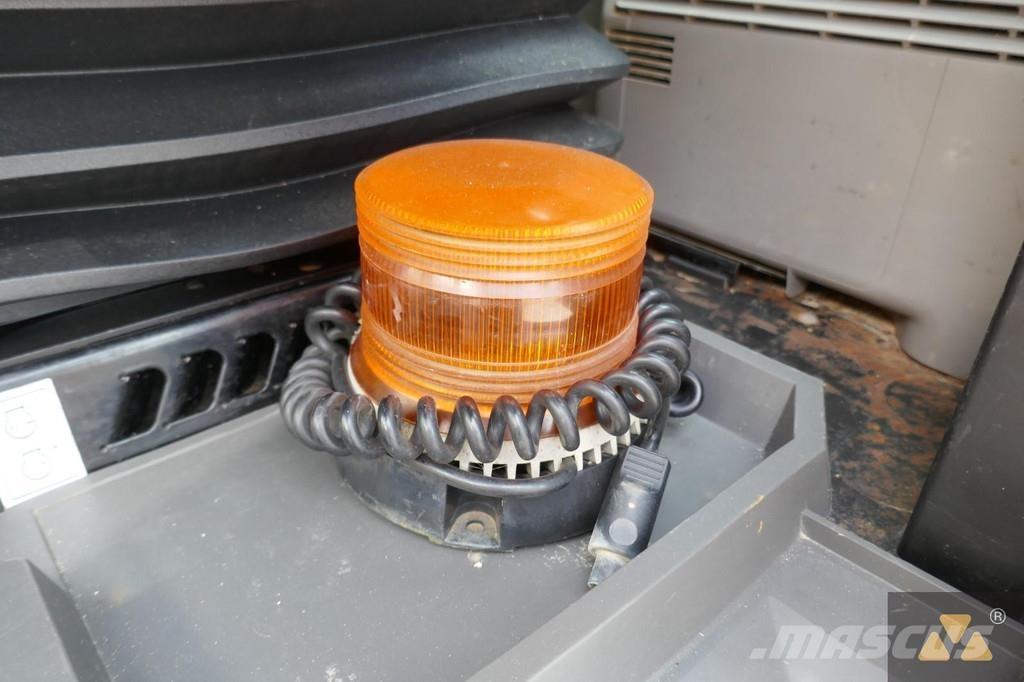 CAT 320 Escavatori cingolati