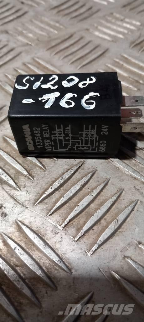 Scania 94 D.    1335482 Componenti elettroniche