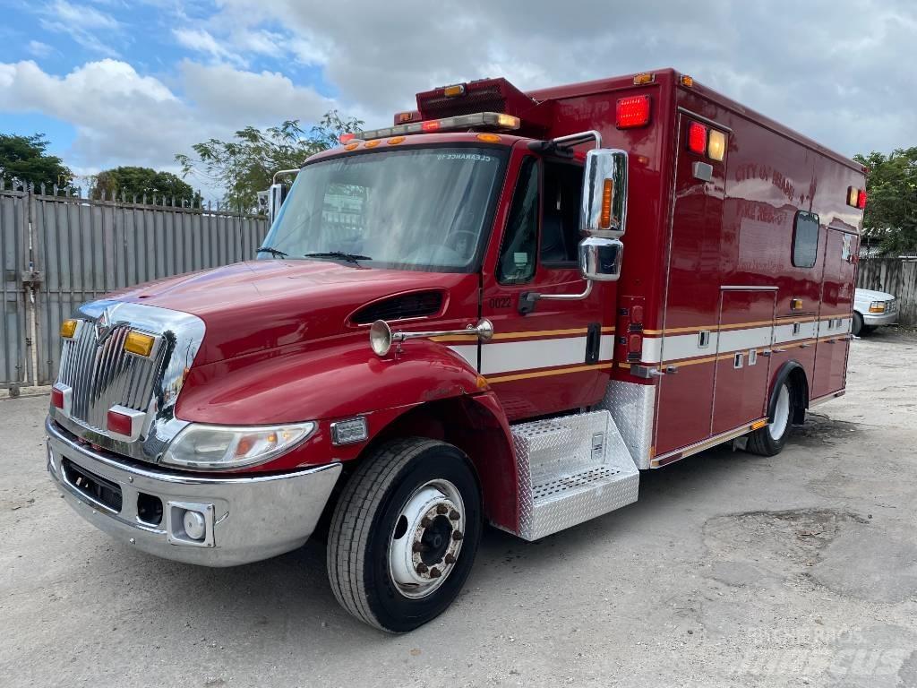 International 4300 Ambulanze