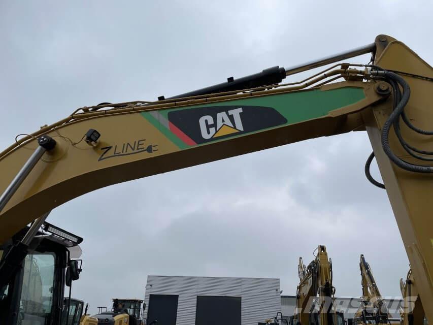 CAT 323F Z-Line Escavatori cingolati