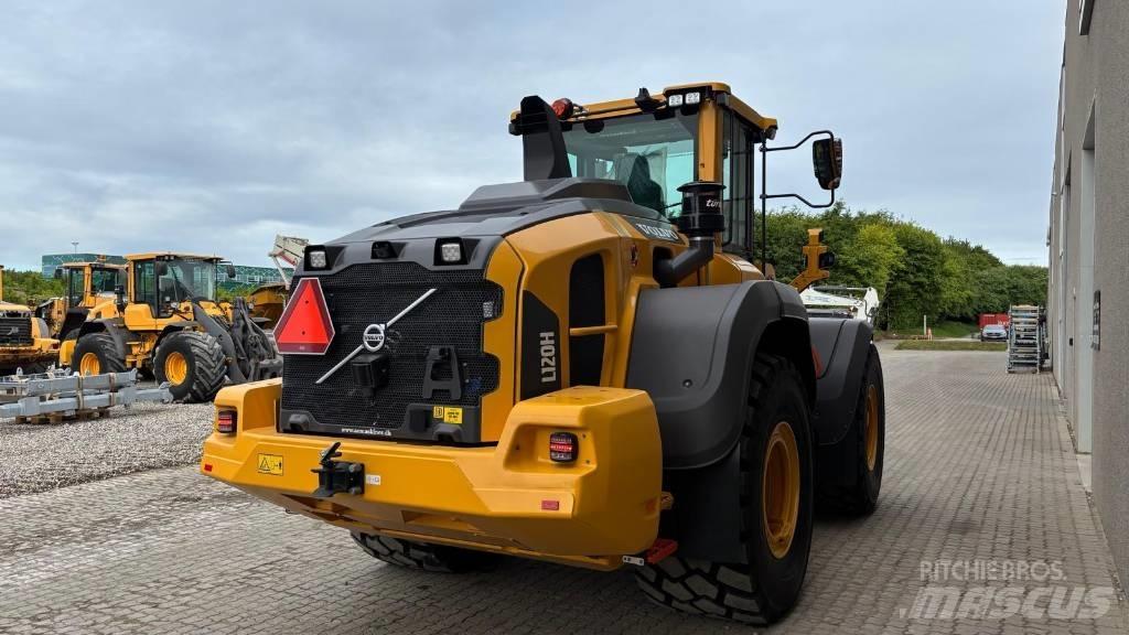 Volvo L 120 H Pale gommate