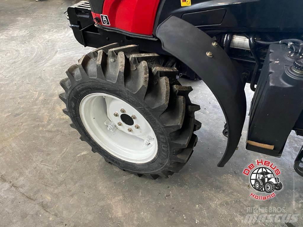 YTO NMF604 Trattori