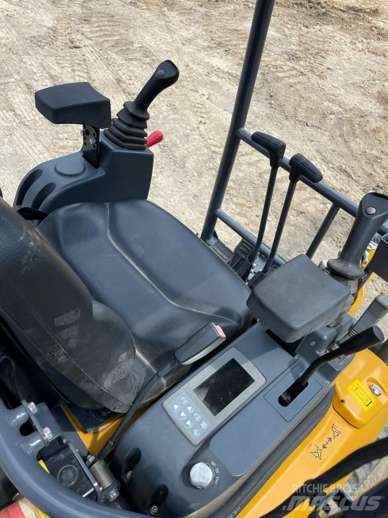 XCMG XE 18 U Miniescavatori