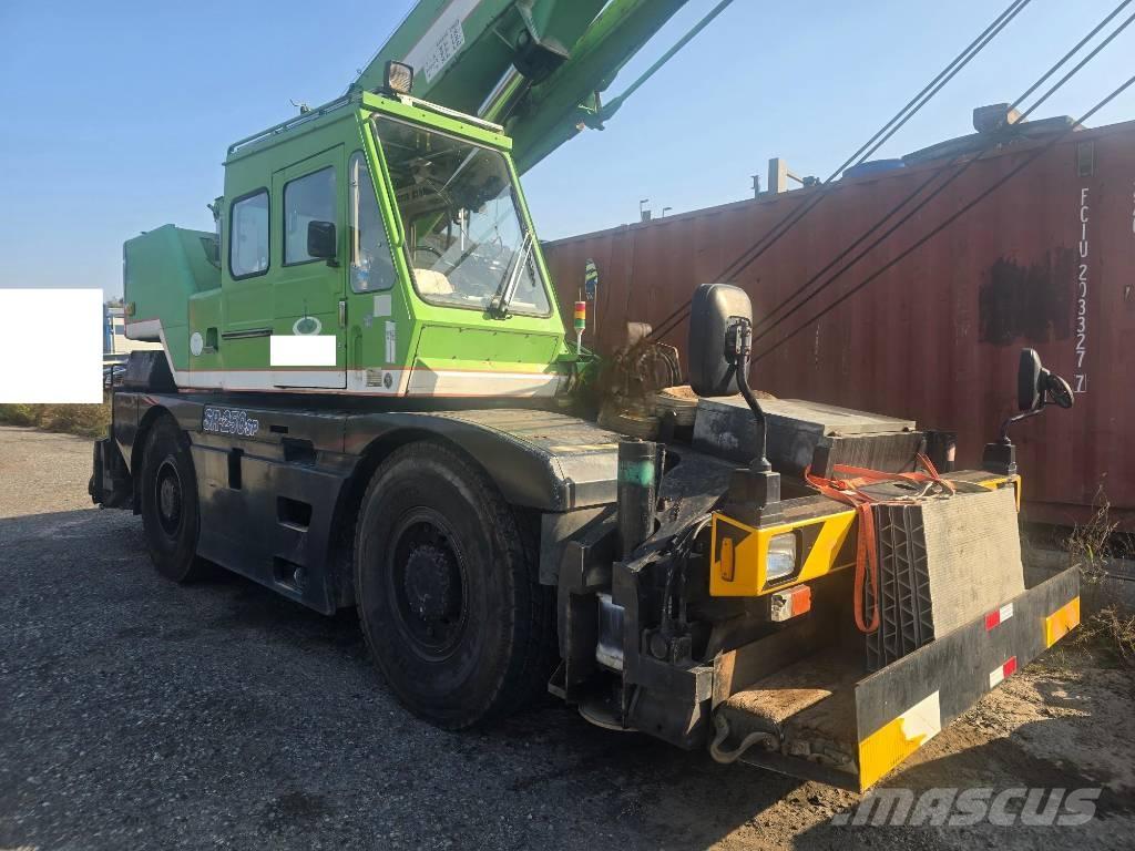 Kato SR 250 SP V Gru per terreni difficili