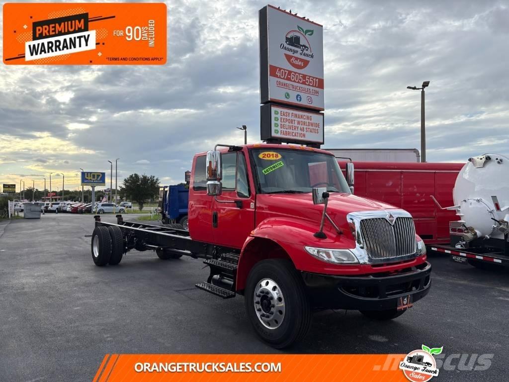 International 4300 Autocabinati