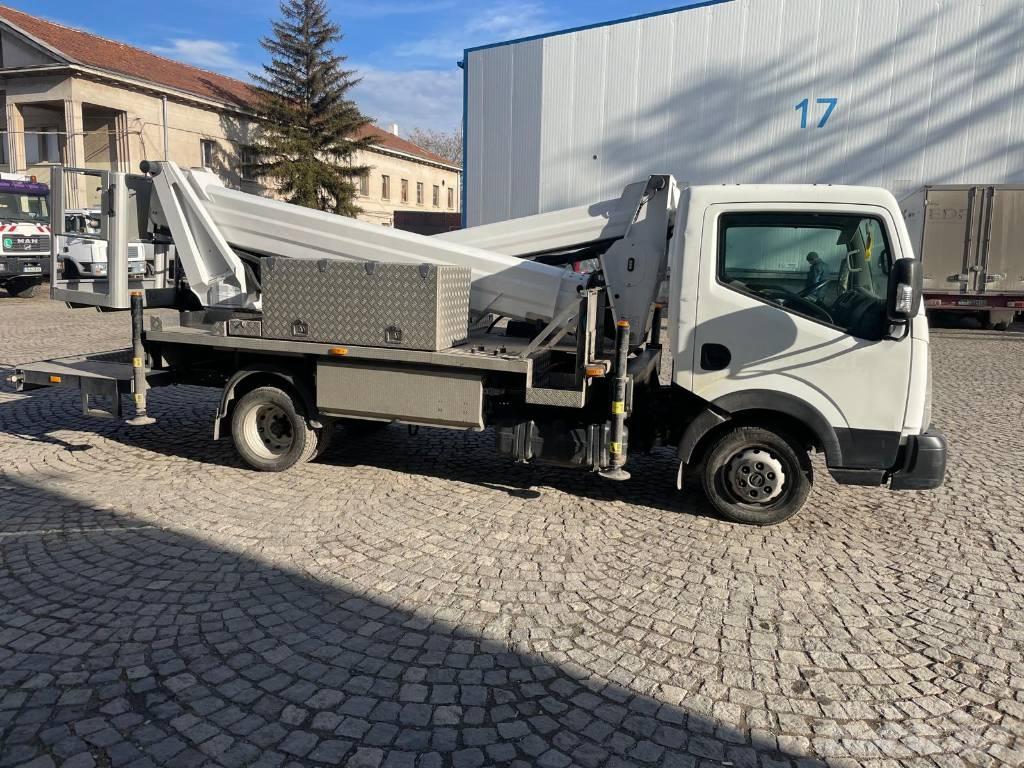 VERSALIFT VTX-240 Piattaforme autocarrate