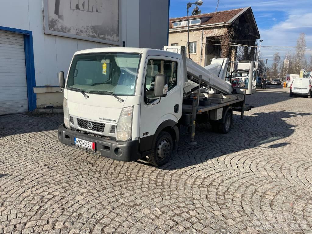 VERSALIFT VTX-240 Piattaforme autocarrate
