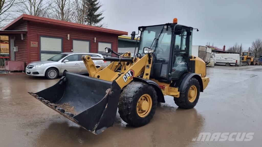 CAT 906 M Pale gommate