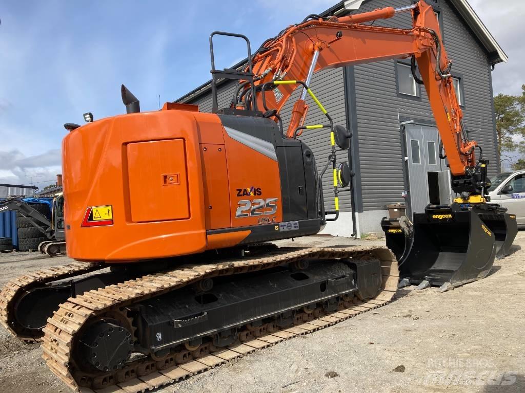 Hitachi ZX 225 US LC Escavatori cingolati