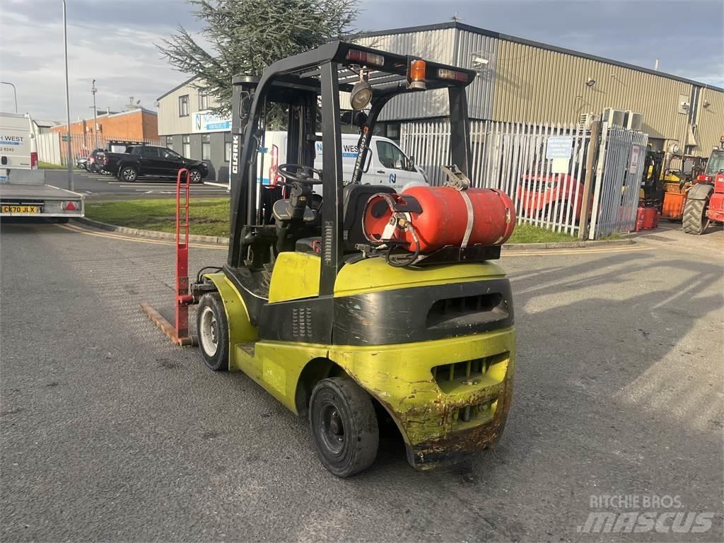 Clark C25G Carrelli elevatori GPL