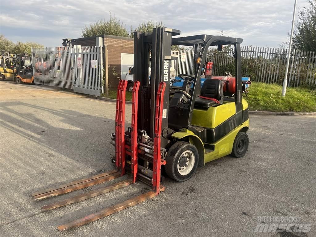 Clark C25G Carrelli elevatori GPL