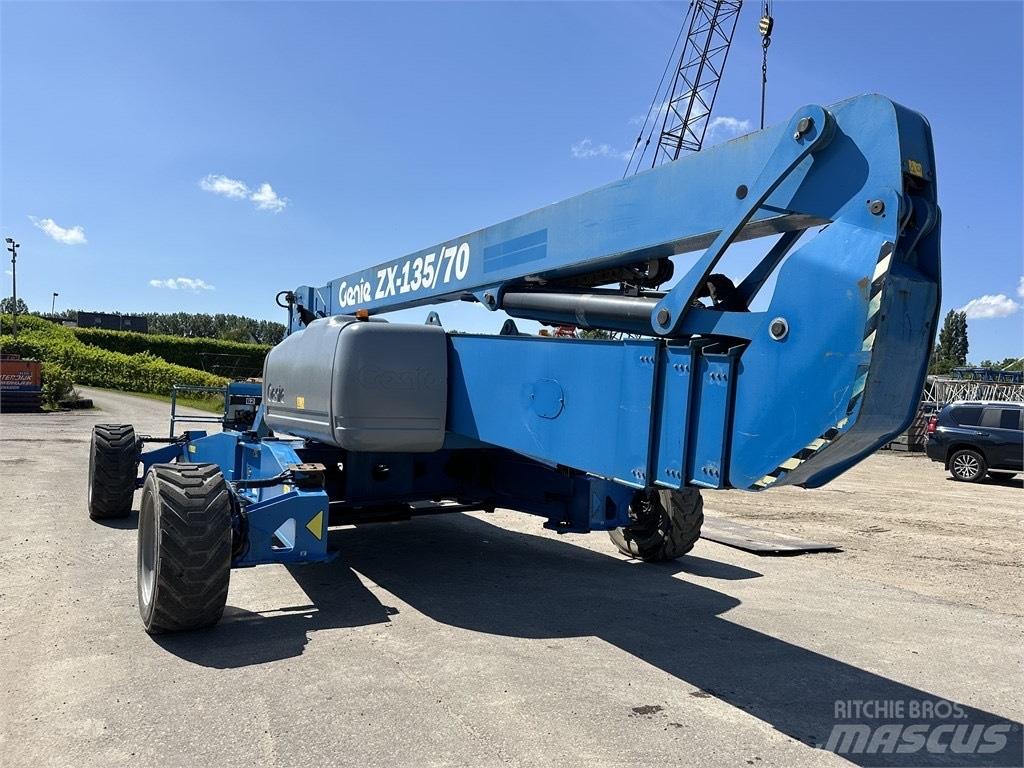 Genie ZX 135/70 Piattaforme a braccio articolato