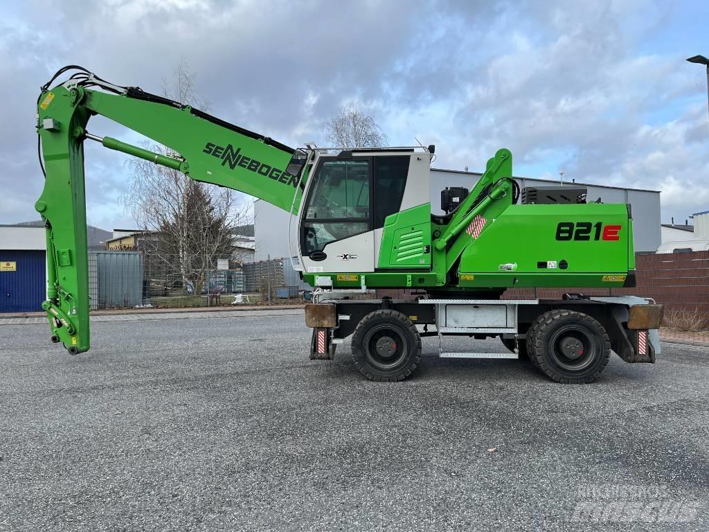 Sennebogen 821 Movimentazione rifiuti