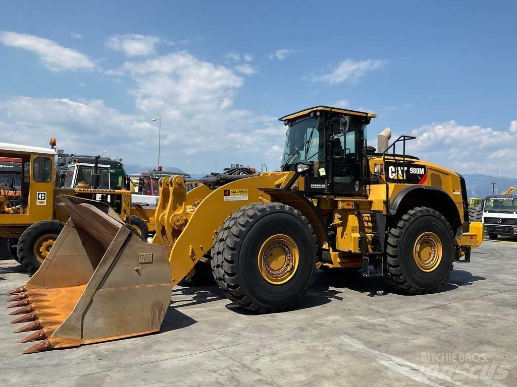 CAT 980M Pale gommate