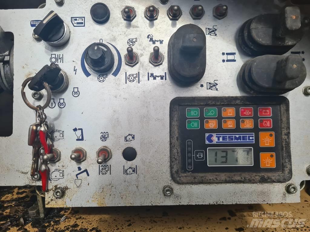 Tesmec 300 Scavafossi