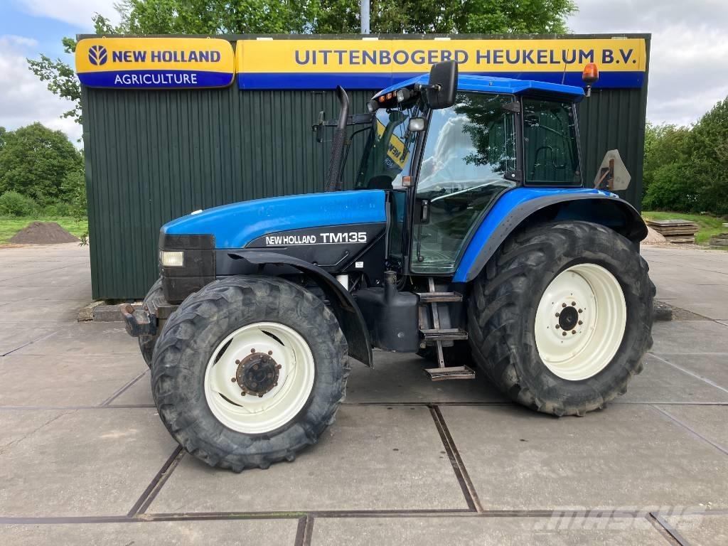 New Holland TM 135 Trattori