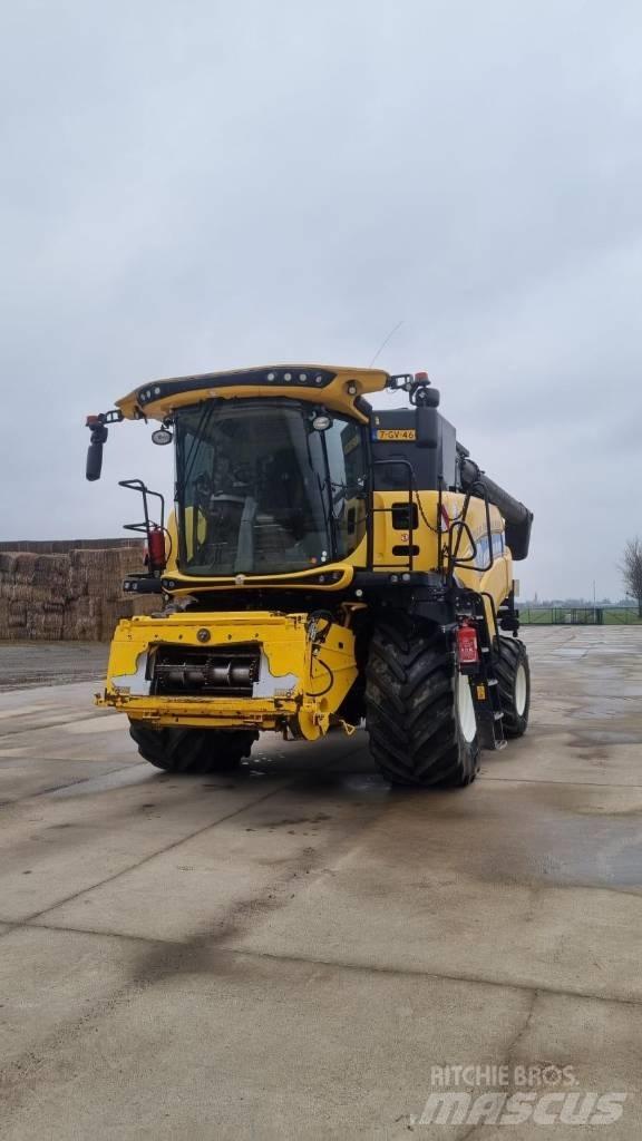 New Holland CR 8.80 Mietitrebbiatrici