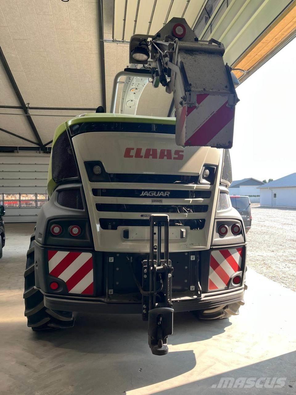 CLAAS Jaguar 950 Trince semoventi