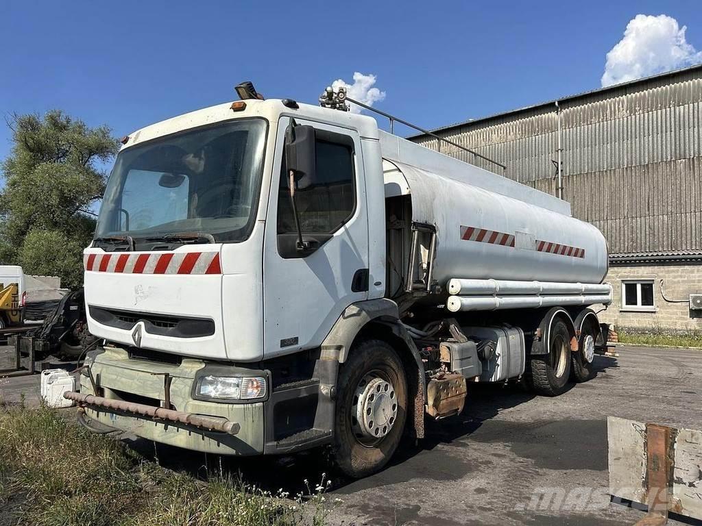 Renault 320 Cisterna
