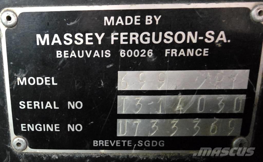 Massey Ferguson 699 Trattori