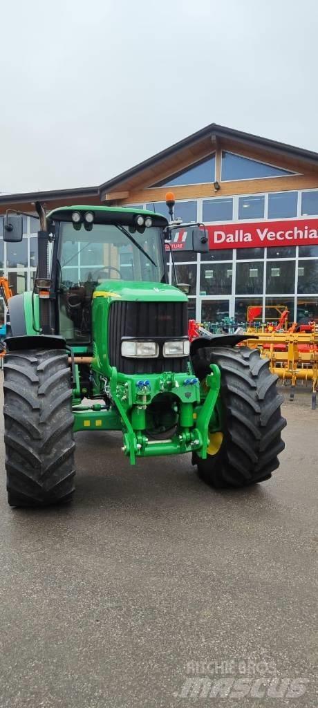 John Deere 6820 Trattori