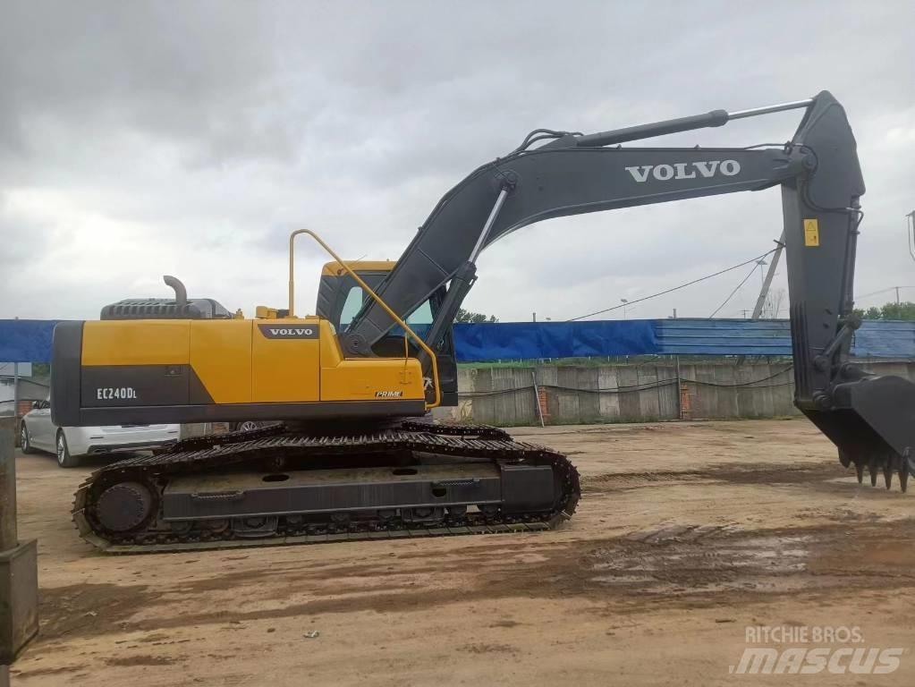 Volvo EC 240 DL Escavatori cingolati