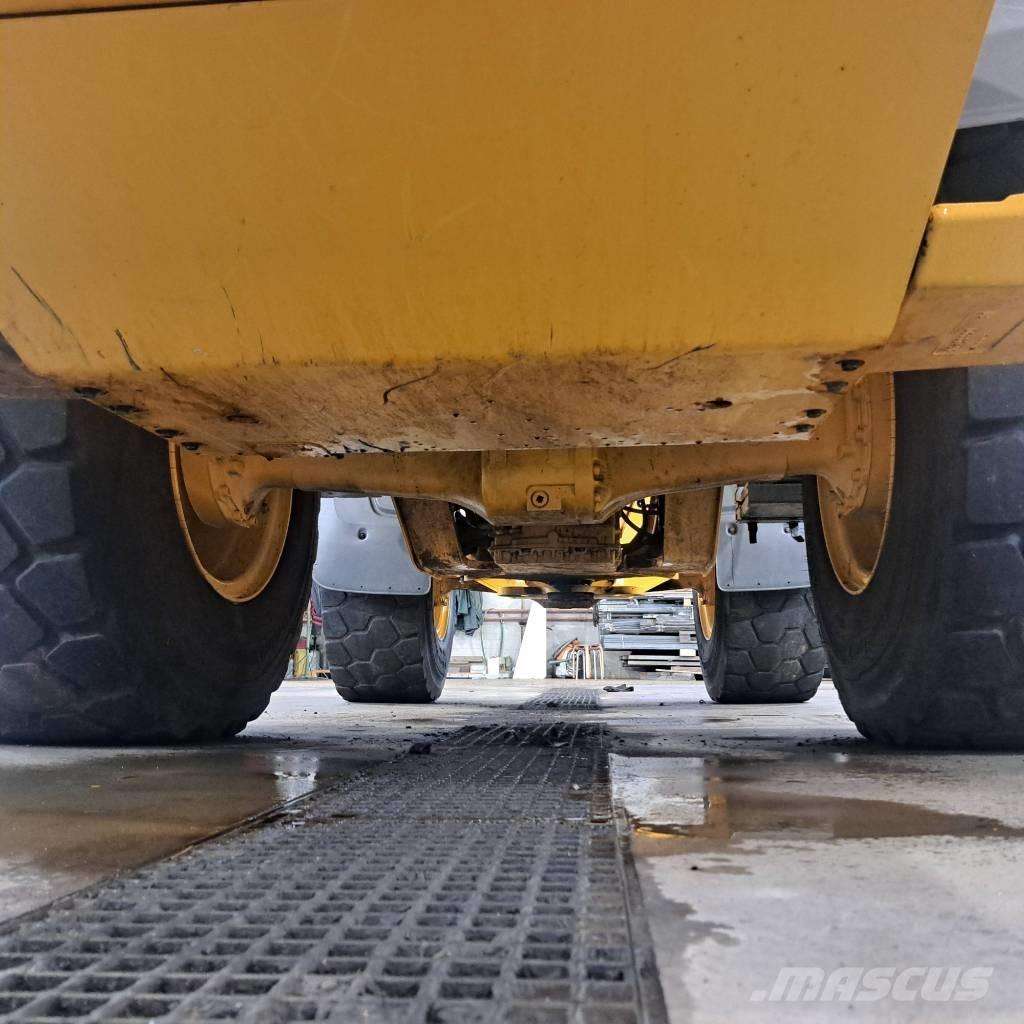 Volvo L 60 G Pale gommate