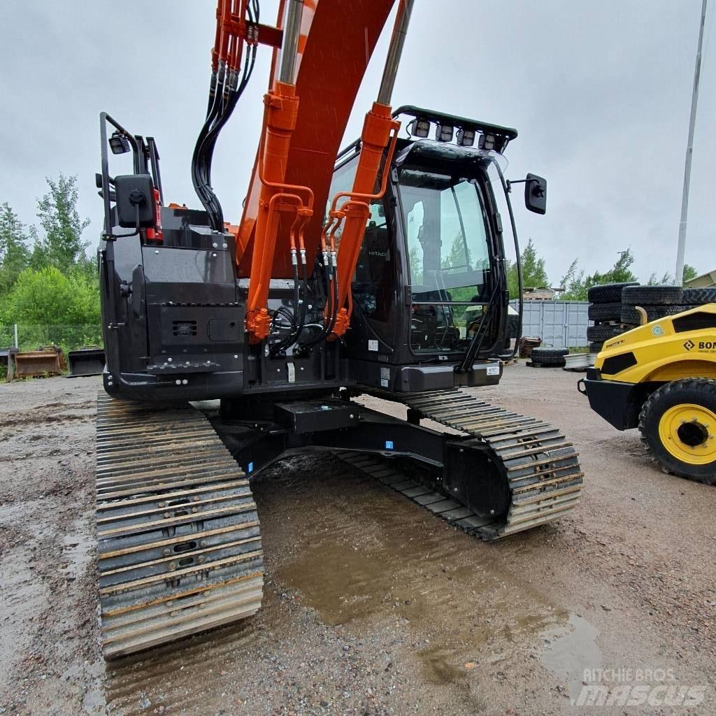 Hitachi ZX225USRLC-7 Escavatori cingolati