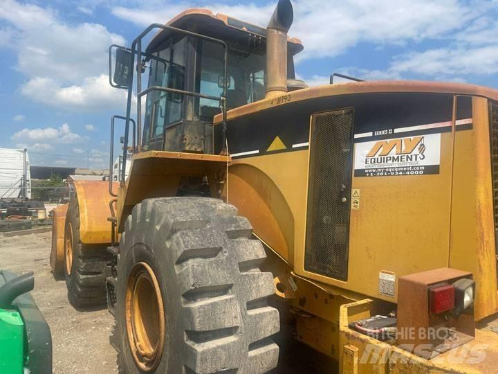 CAT 966 G II Pale gommate