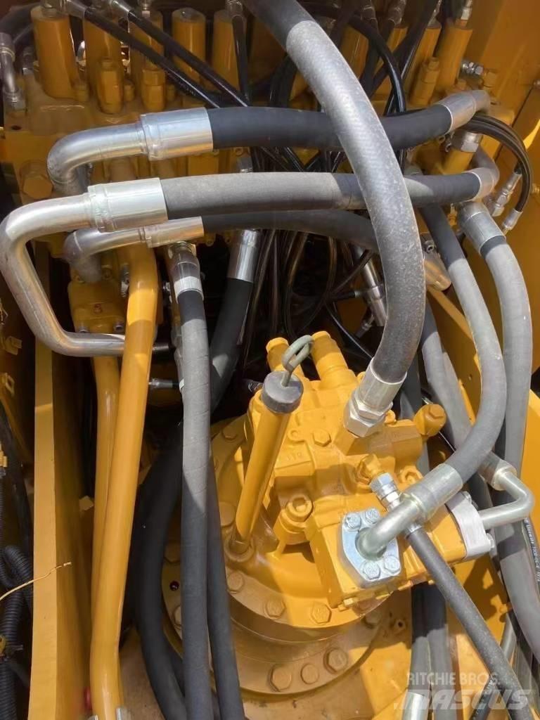 CAT 320D2 Escavatori cingolati