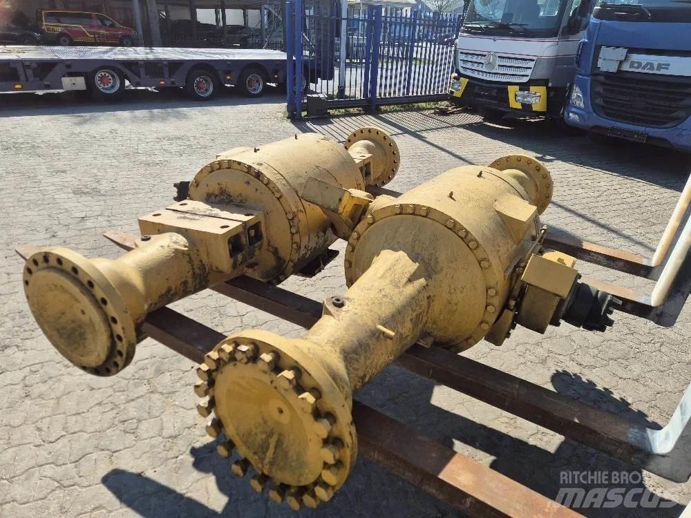 CAT 966G Pale gommate