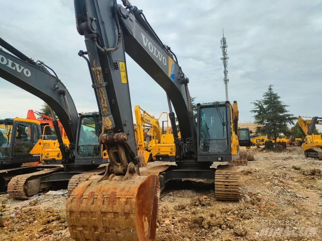 Volvo EC220D Escavatori cingolati