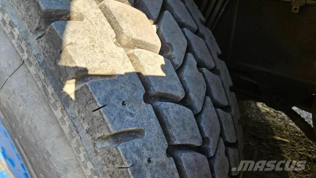 Kato SR250 Gru per terreni difficili